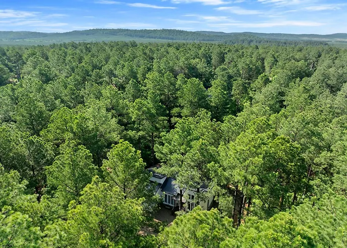 Luxe Privacy At Gorgeous Broken Bow Cabin Home