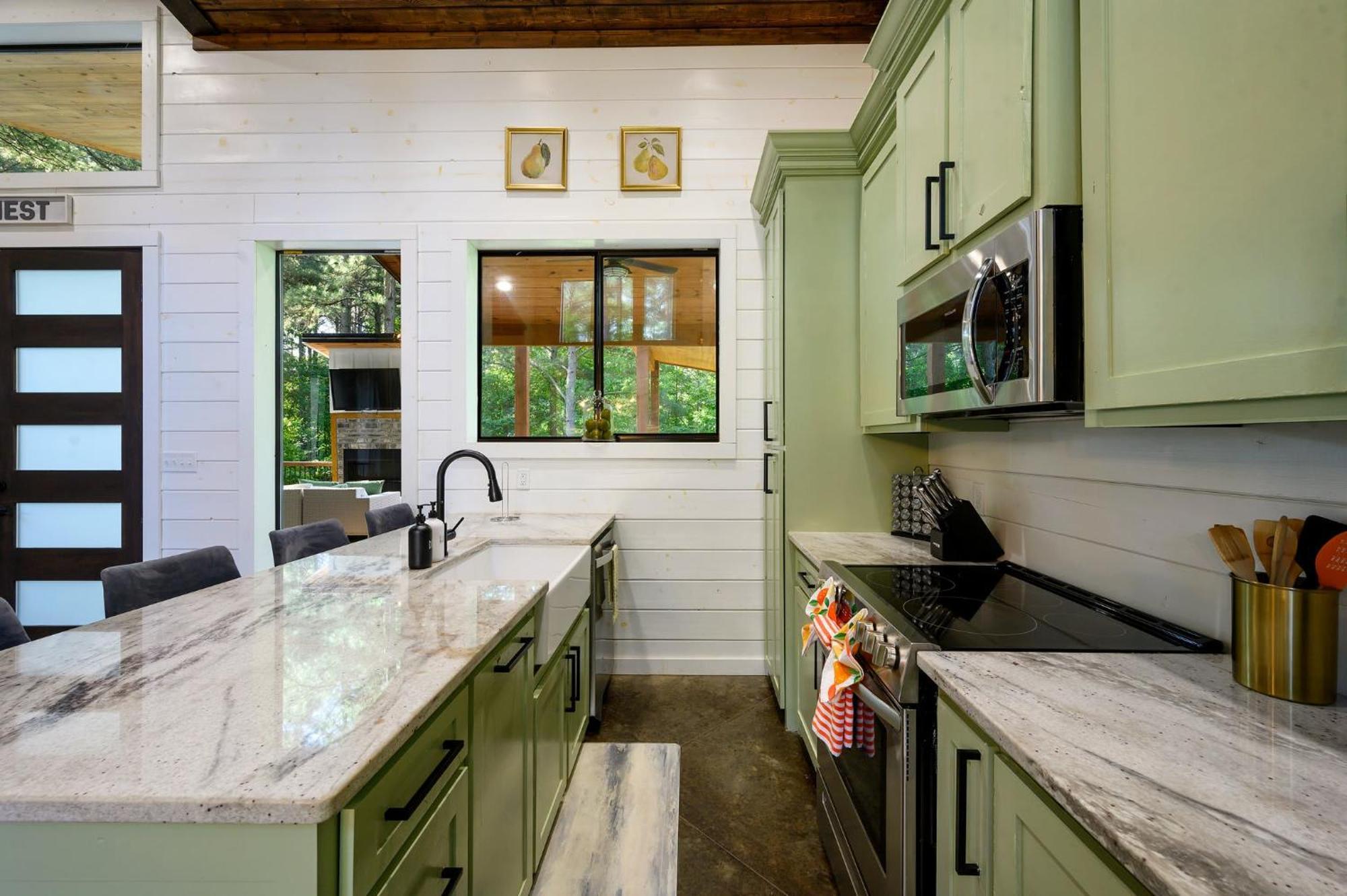Luxe Privacy At Gorgeous * Broken Bow