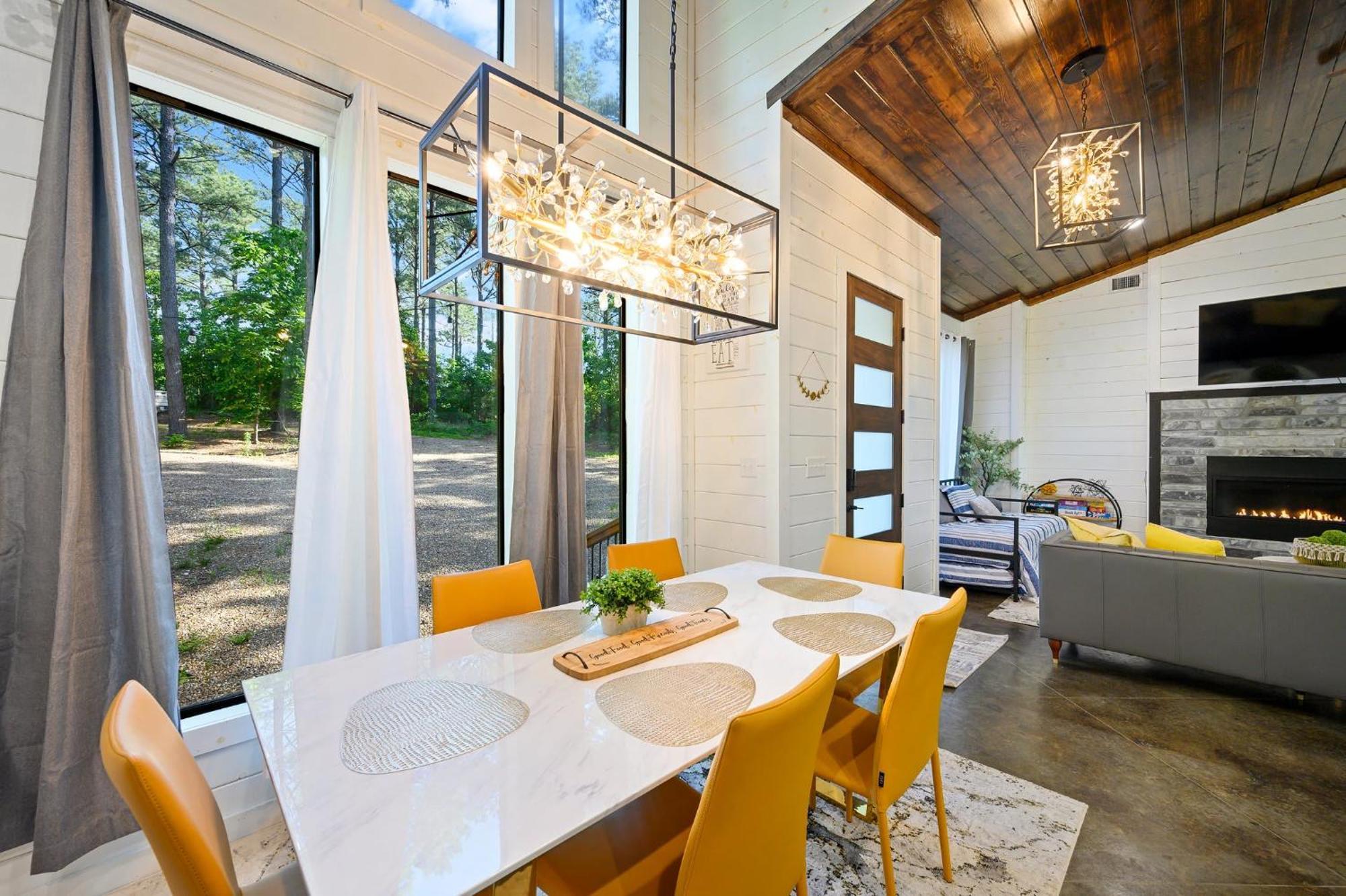 Luxe Privacy At Gorgeous * Broken Bow